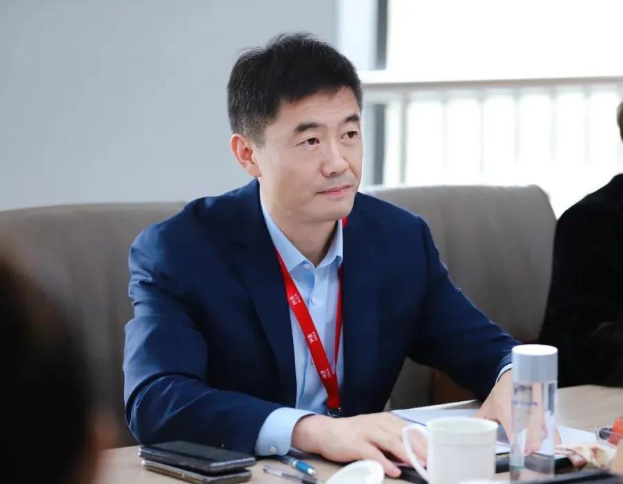 定了！沪农商行行长回归老东家任“一把手	”
